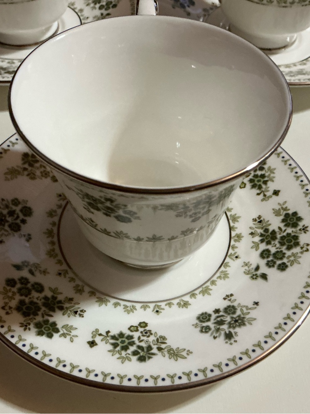 Vintage Royal Doulton 12 pc set.